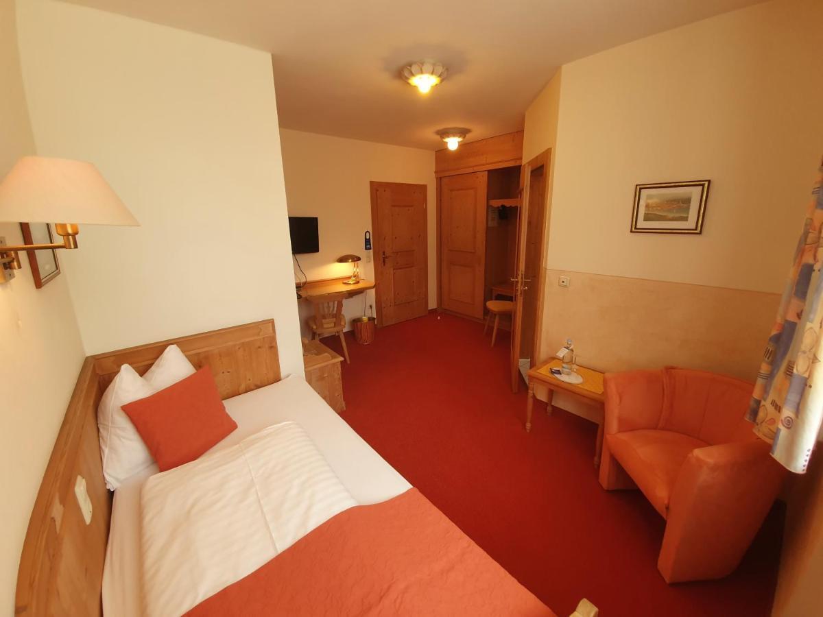 Hotel Hoyacker Hof ガルヒング・バイ・ミュンヘン エクステリア 写真